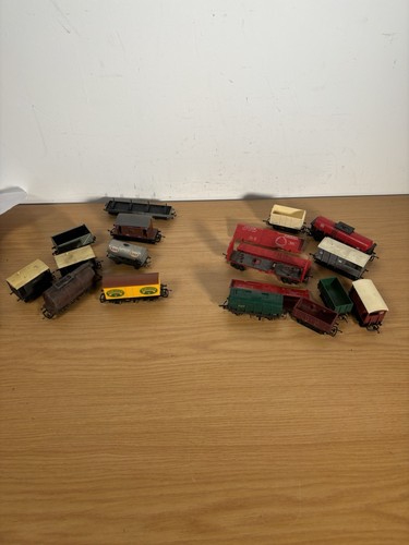 Hornby triang gauge wagons - triang,