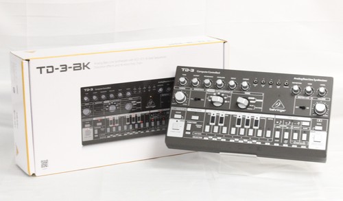 Behringer analog bass line - analog,
