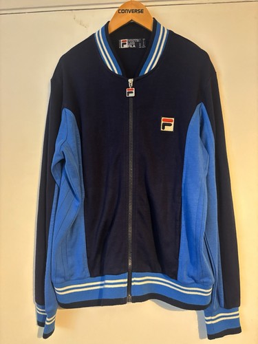 Fila track top size - small,