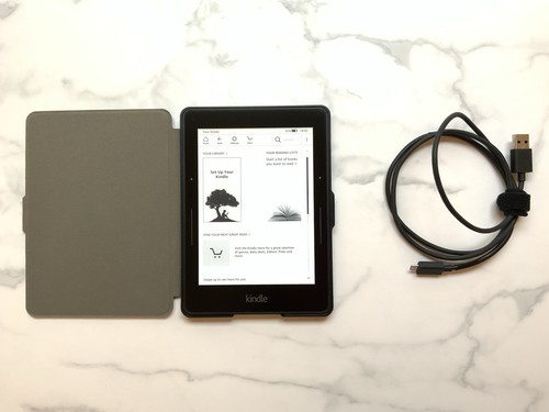Used kindle amazon voyage - *used*,