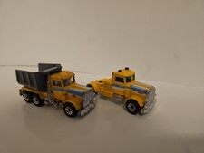 2 PETERBILT 1981 scale 1/80-