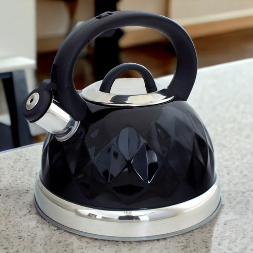 Black whistling kettle - black,