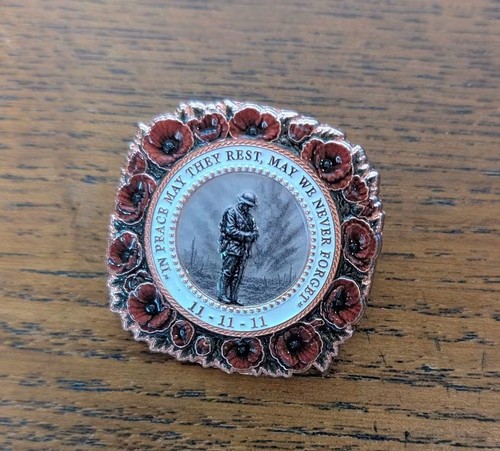 Remembrance pin badge - pin,