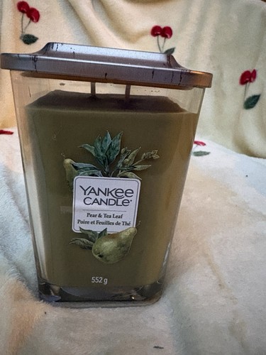 Yankee candle pear tea - candle, leaf