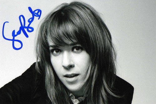 Serena ryder signed photo - serena,