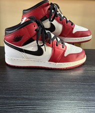 Nike Air Jordan 1 Mid Chicago