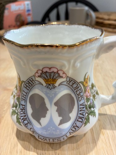 Royal bone china cup - bone,