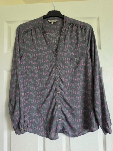 Mantaray purple flower design