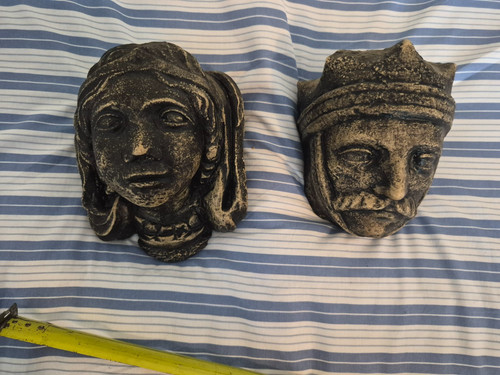 Decorative wall mouted bust - mouted,