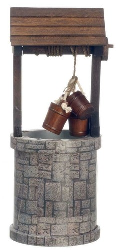 Dolls house miniature - house, garden