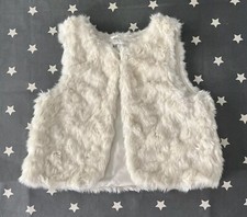 Girls H&M Fur Gilet Age 7-8 Years