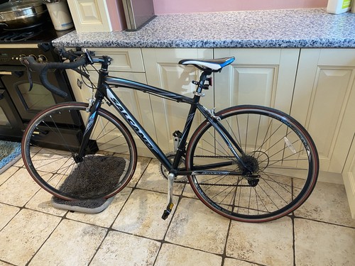 Mens road bike - road, hardly
