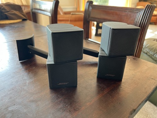 Black bose jewel cube - x,