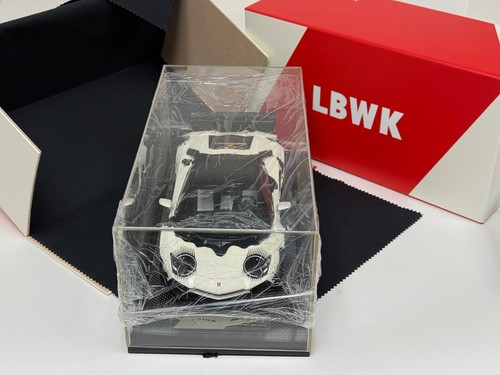 P lamborghini aventador - 1/18,