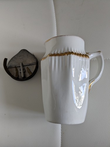 Carlton ware jug - carlton,