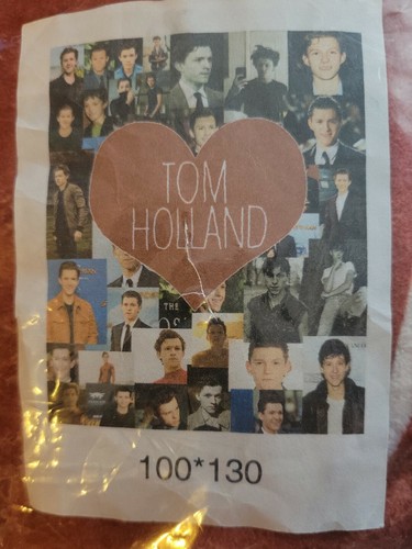 Tom holland throw - tom,