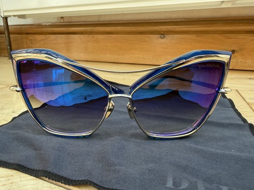Dita creature 22035 - dita,