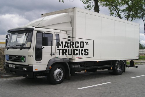 Truck photo volvo 220 - photo, box