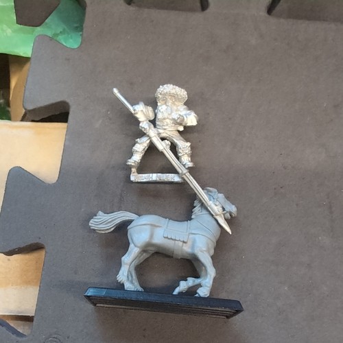 Attilan rough rider warhammer - rider,
