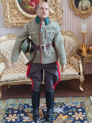 Dolls house doll 15cm in - 1/12,