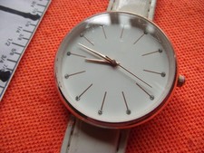 Avon Ladies Wristwatch