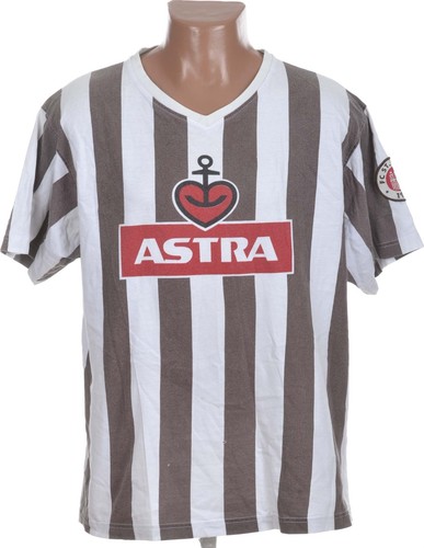 Pauli 2000 football - football, fan