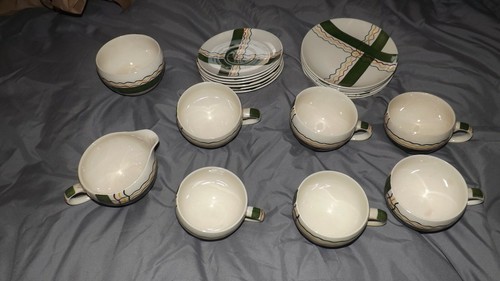 Royal victoria pottery - royal,