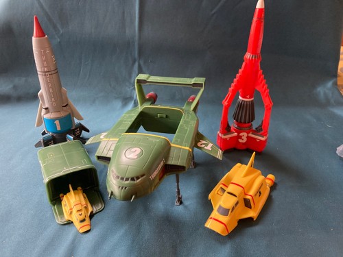 Thunderbirds are - thunderbirds, go
