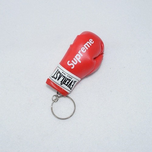Supreme boxing glove keychain - supreme,