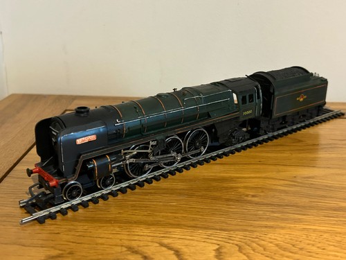 Hornby r063 britannia - hornby,