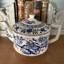 Antique Sadler Medium 3-4 Cup