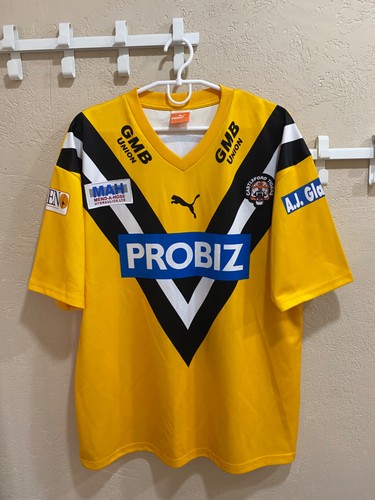Castleford tigers 2010 - castleford, away