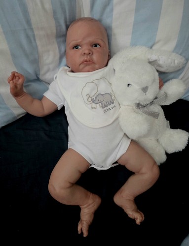 Reborn baby winnie - baby,