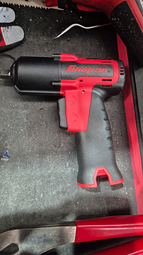 Snap cordless impact - snap-on,