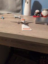 easyJet A320-200 1:200 Scale