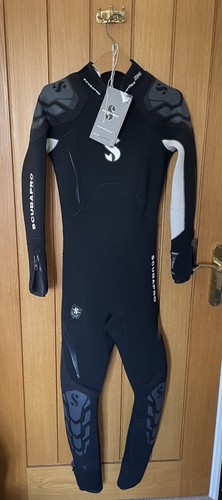 Scuba diving wetsuit - diving,