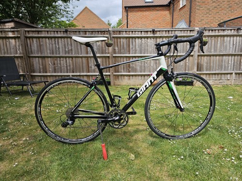 Giant defy road bike - defy,