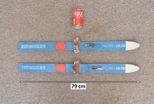 Vintage old wooden ski wooden