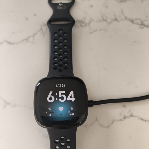 Fitbit versa activity - 3,