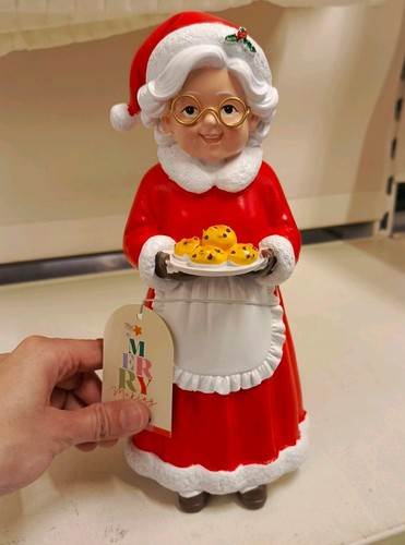 Viral mrs santa with - mrs.,