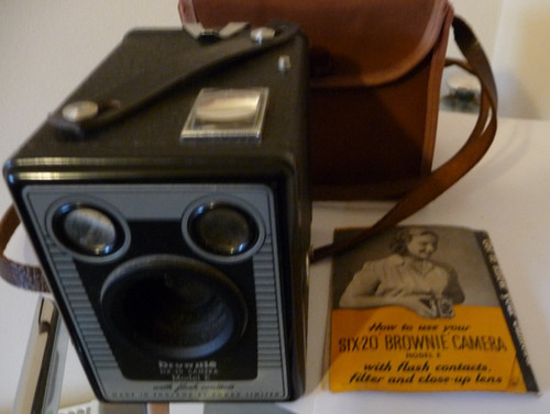 Vintage 1950s kodak brownie - 1950s,