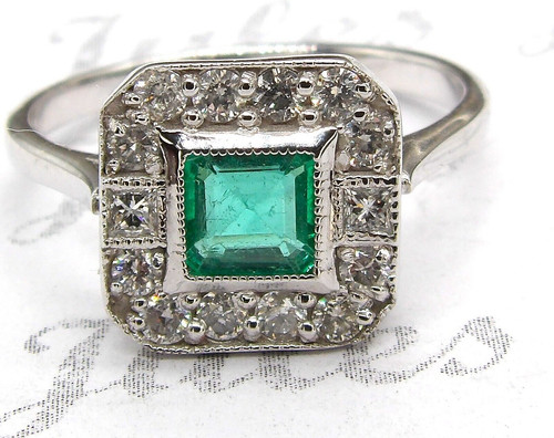 18ct white gold emerald - gold,