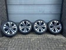 Genuine Audi Q8 22” Viper