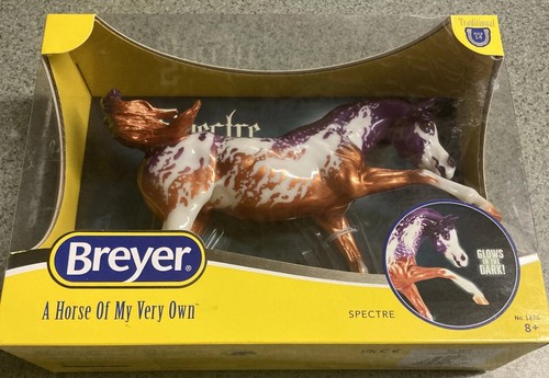 Breyer horses 1876 spectre - #1876,