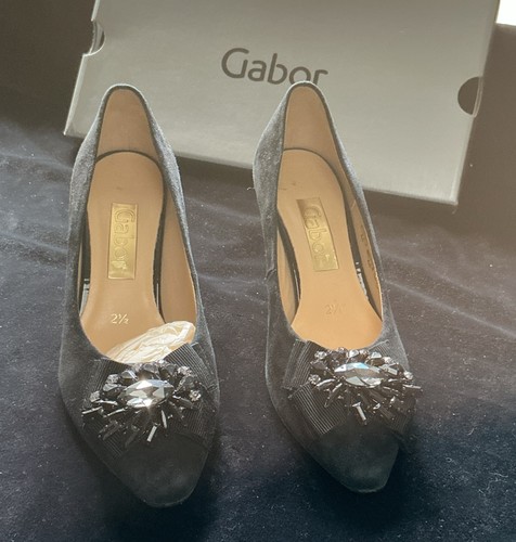 Elegant black suede court - elegant,