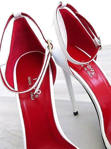 1969 made italy stiletto - 1969, in