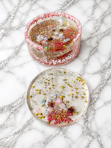 Handmade resin coaster set - resin,