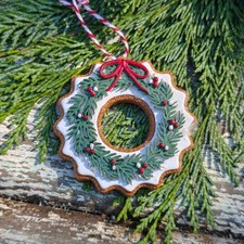 Gisela Graham Christmas Decoration Iced Gingerbread Door Wreath Bauble Ornament
