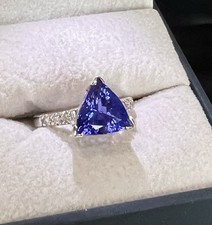 Stunning 3.91ct AAAA Natural