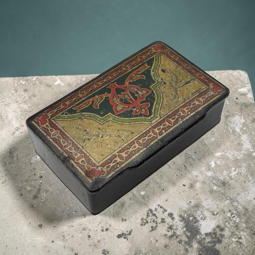 Antique black lacquered - black, paper